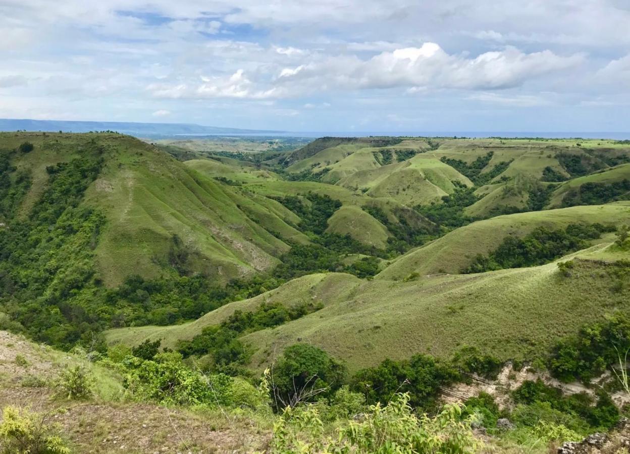 Hars Garden Sumba Hotel Уайнгапу Екстериор снимка