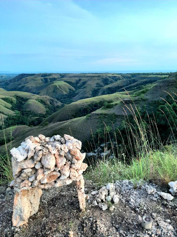 Hars Garden Sumba Hotel Уайнгапу Екстериор снимка