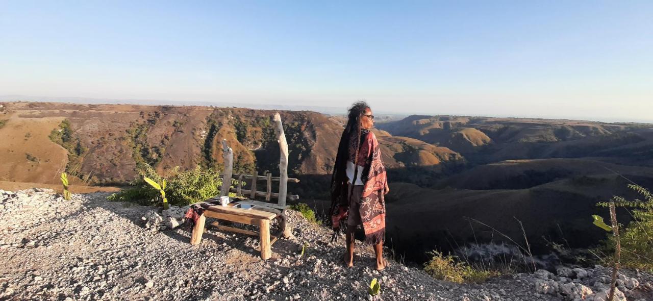 Hars Garden Sumba Hotel Уайнгапу Екстериор снимка